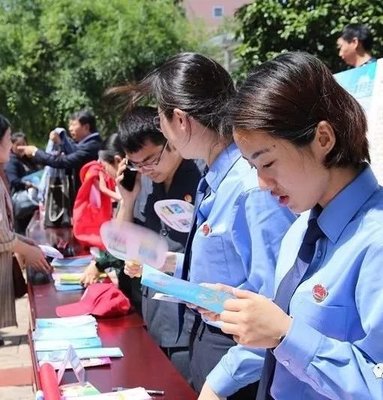 盱眙開展法治宣傳月 百場(chǎng)法治文藝進(jìn)社區(qū)，環(huán)保咨詢服務(wù)暖人心